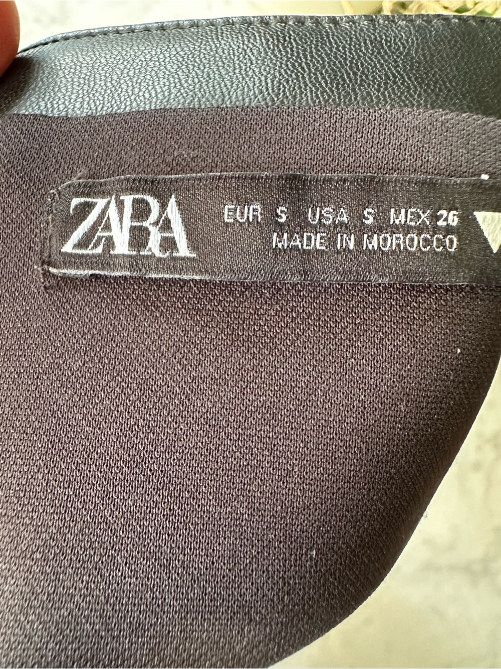 Zara Black Faux-Leather Spaghetti Strap Crop Top Size S - Picture 4 of 5